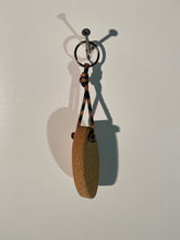 Lade das Bild in den Galerie-Viewer, Floating keychain
